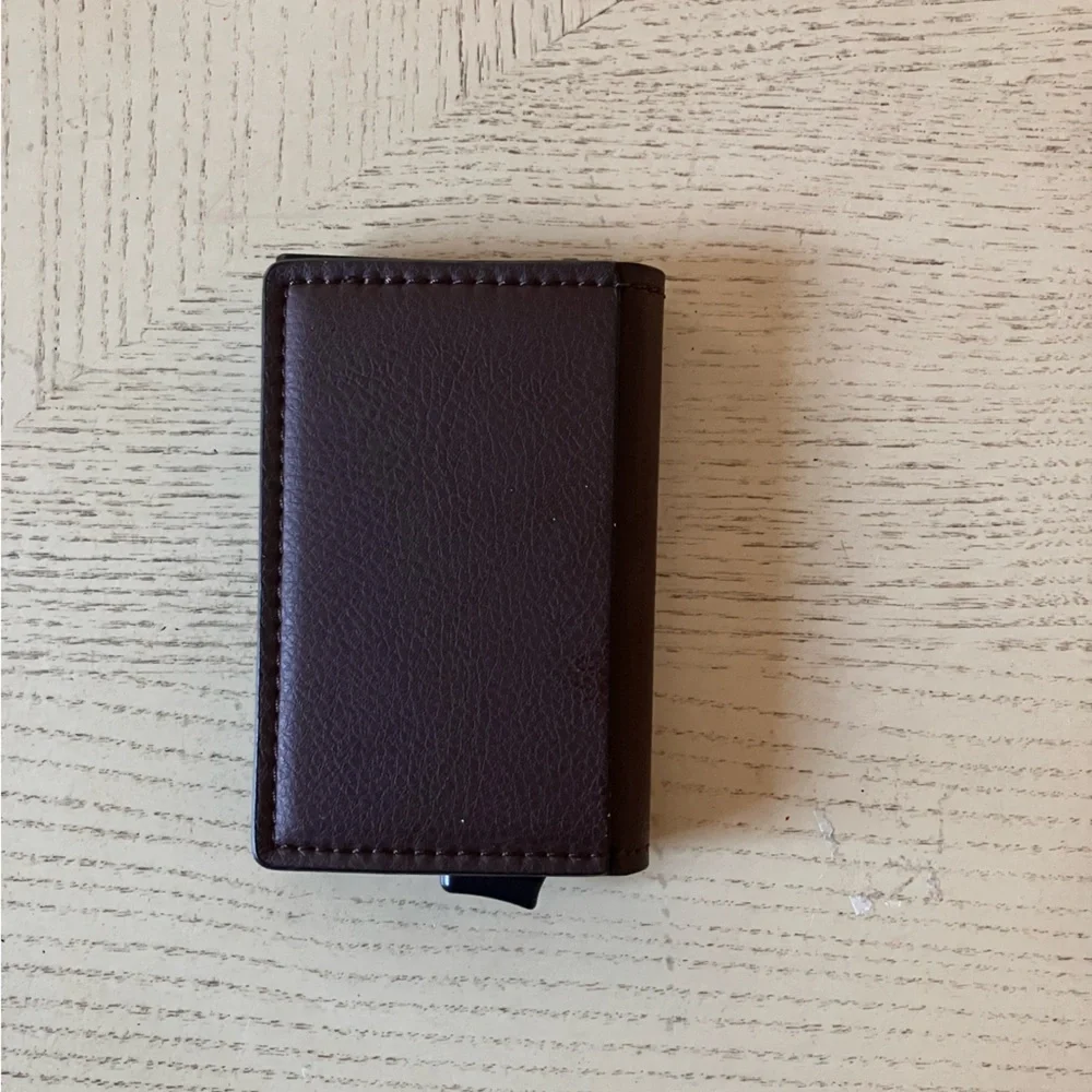 Vulkit Brown Leather Card Holder